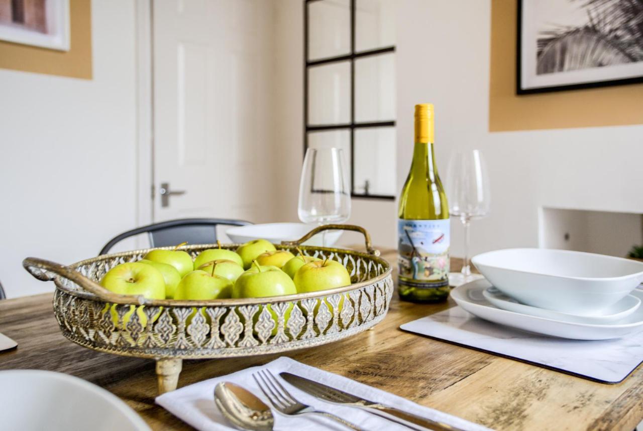 Coventry Fashionable House, City Centre, Free Parking, Sleeps 4, By Empower Homes Buitenkant foto